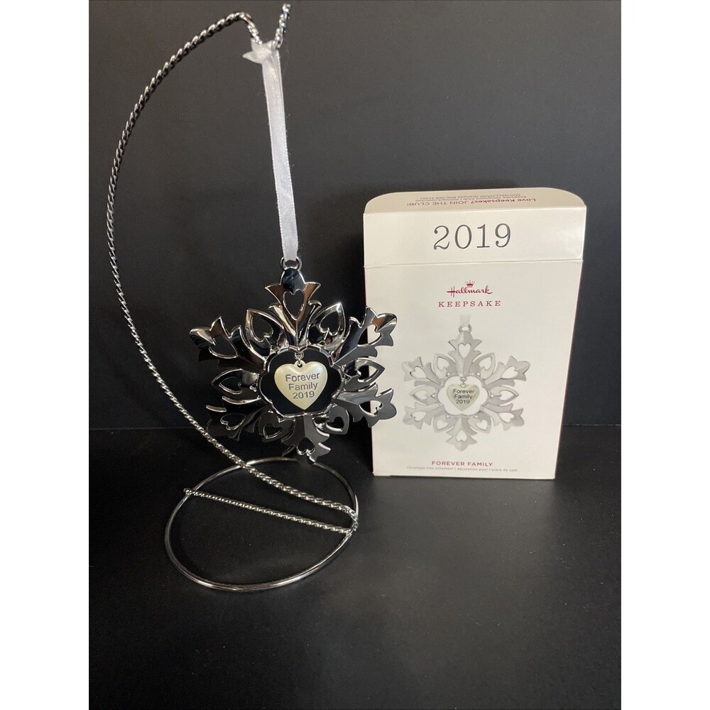 Hallmark - Forever Family Silver Tone Snowflake - 2019